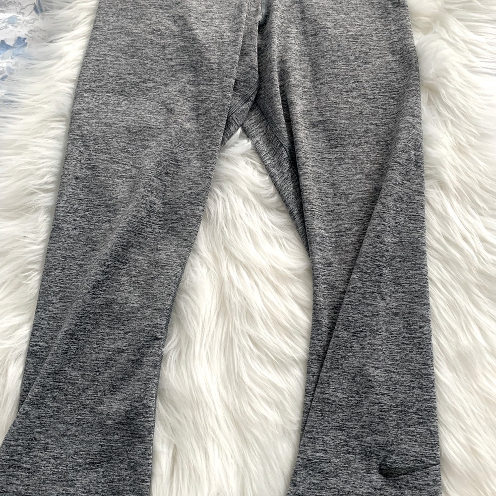 Nike // Compression Capri leggings